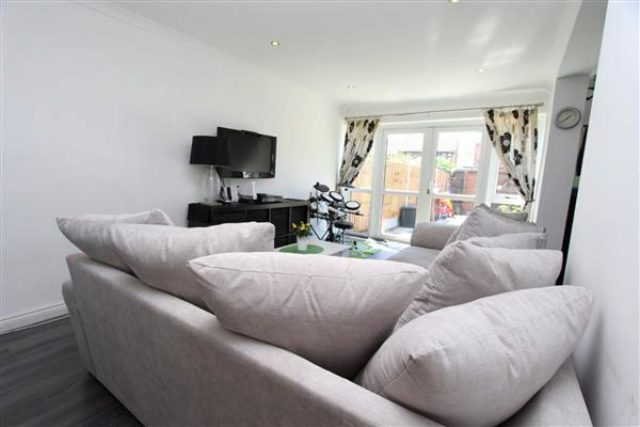  Image of 2 Bedroom Houses for sale at Polsteads, Basildon