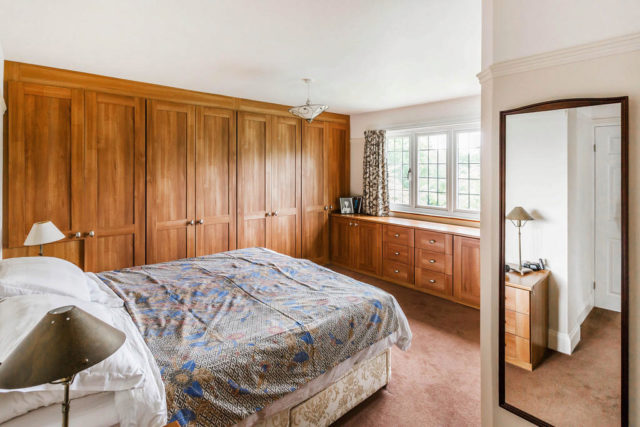  Image of 3 Bedroom Detached for sale at Stick Hill, Edenbridge, TN8