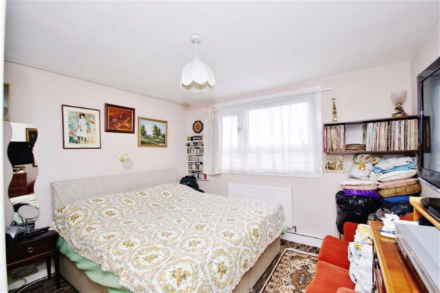  Image of 3 Bedroom Flat for sale at Moreton Towers, Lexden Road, London, W3