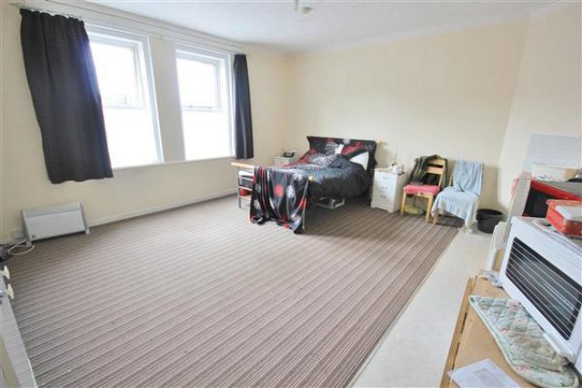  Image of 7 Bedroom Terraced for sale at Bournemouth Road, Parkstone