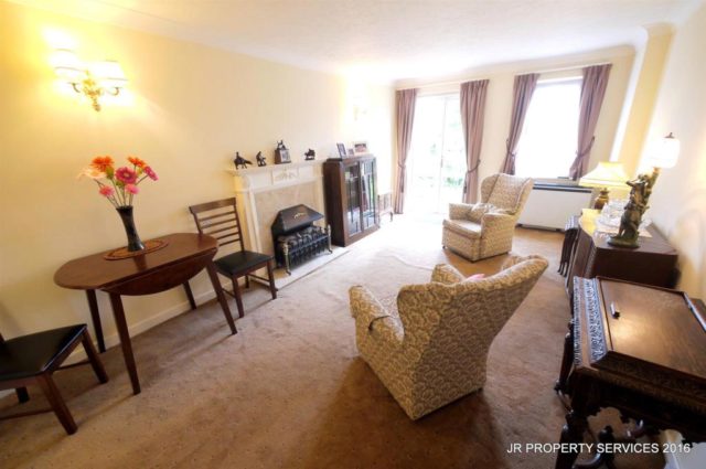  Image of 2 Bedroom Retirement Property for sale at Edwards Court, Turners Hill, Central Cheshunt