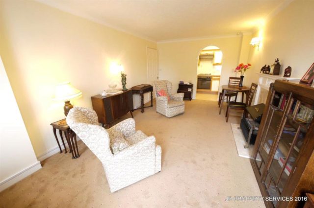  Image of 2 Bedroom Retirement Property for sale at Edwards Court, Turners Hill, Central Cheshunt