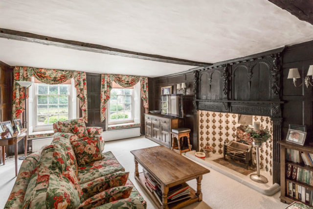  Image of 5 Bedroom Detached for sale at High Street, Limpsfield, RH8
