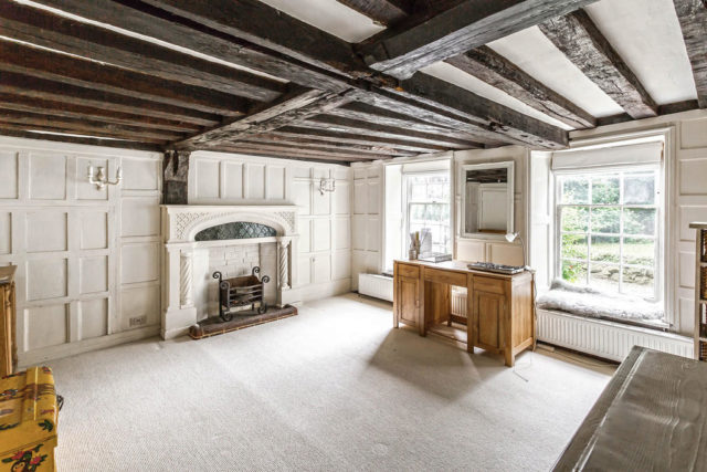  Image of 5 Bedroom Detached for sale at High Street, Limpsfield, RH8