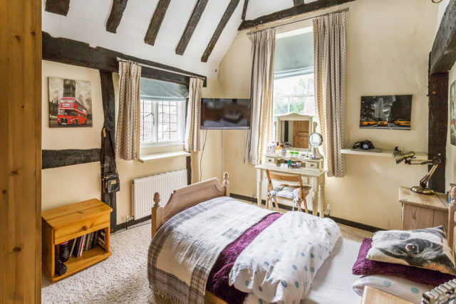  Image of 5 Bedroom Detached for sale at High Street, Limpsfield, RH8