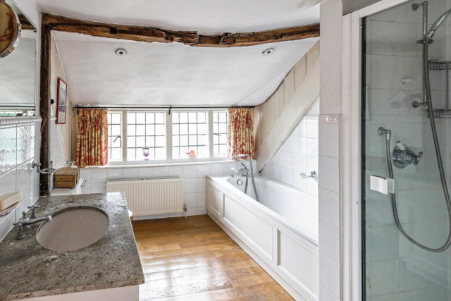  Image of 5 Bedroom Detached for sale at High Street, Limpsfield, RH8