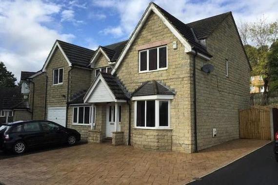 6 Bedroom 