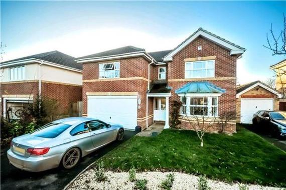 4 Bedroom 