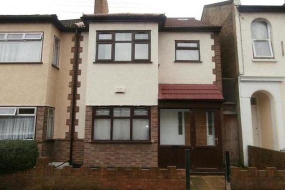 5 Bedroom Property