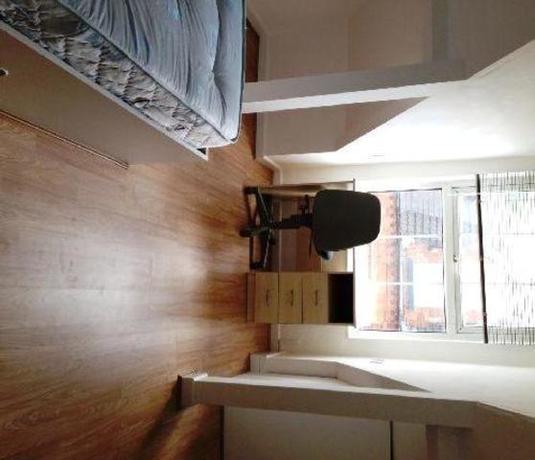 6 Bedroom Property