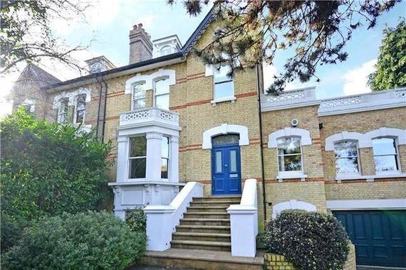6 Bedroom 