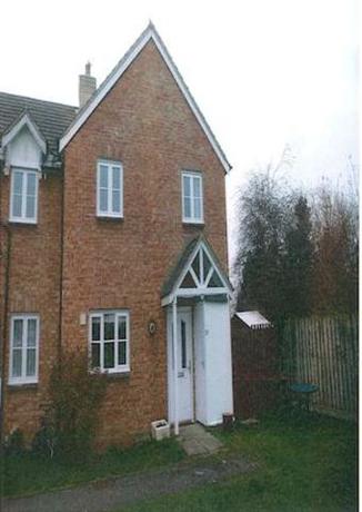 1 Bedroom End of Ter...