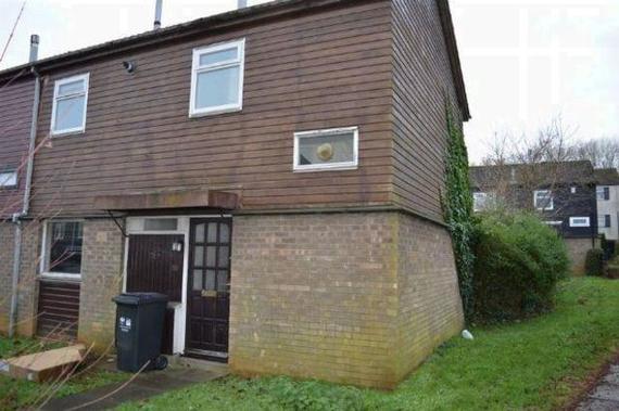 2 Bedroom End of Ter...