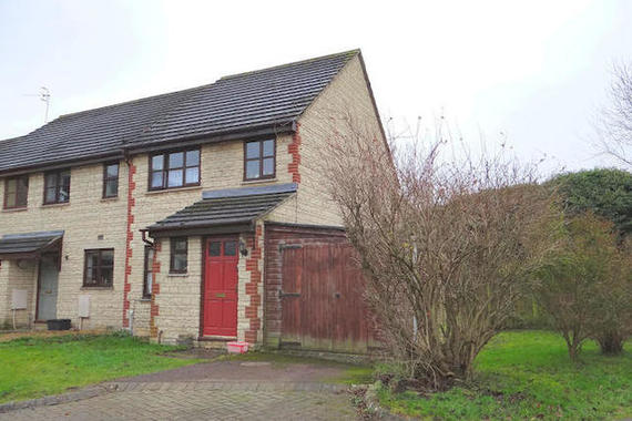 3 Bedroom End of Ter...