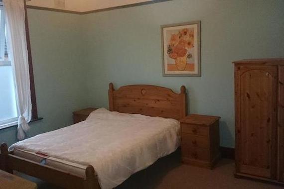 1 Bedroom Room