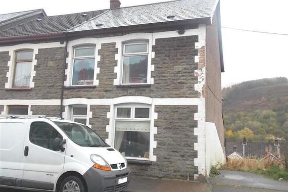 3 Bedroom End of Ter...