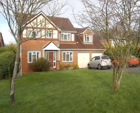 5&nbsp;Bedroom&nbsp;Detached