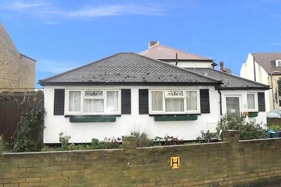 2 Bedroom Detached B...