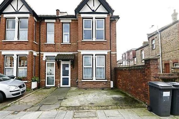 3&nbsp;Bedroom&nbsp;End of Ter...