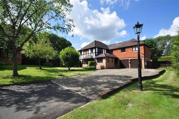 5 Bedroom Detached