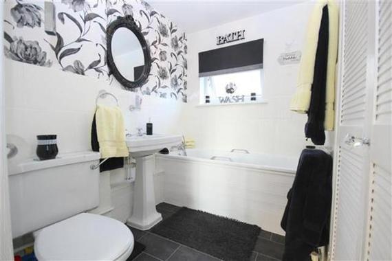 1 Bedroom Flat