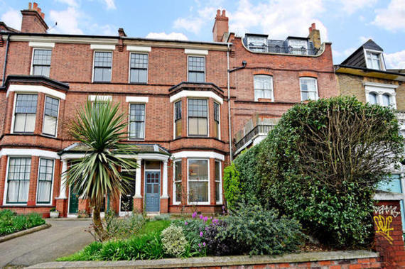 2 Bedroom Flat