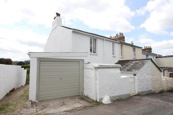 3 Bedroom End of Ter...