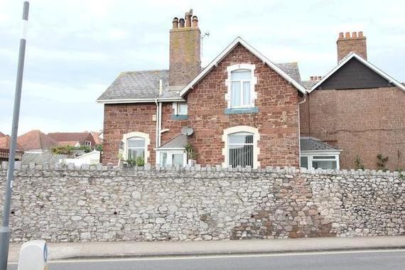 3 Bedroom End of Ter...