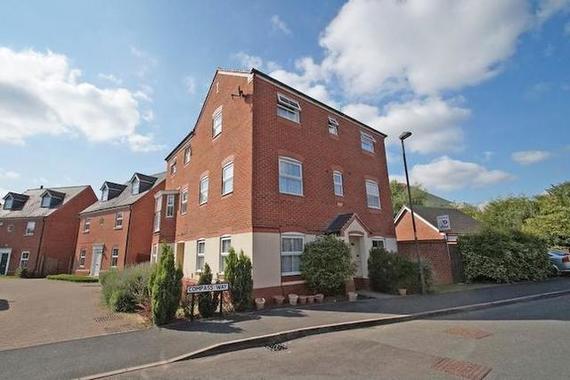 5&nbsp;Bedroom&nbsp;Semi-Detac...