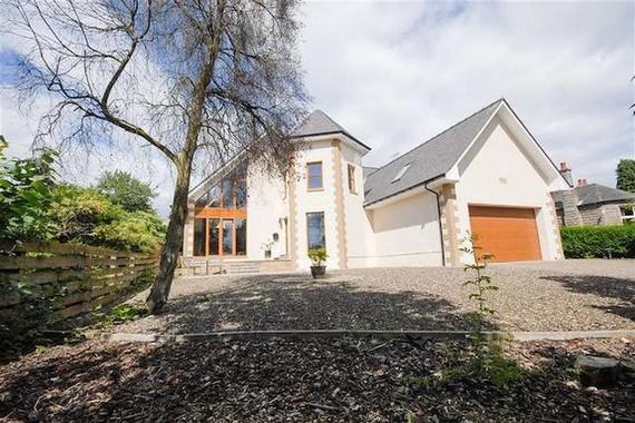 5&nbsp;Bedroom&nbsp;Detached