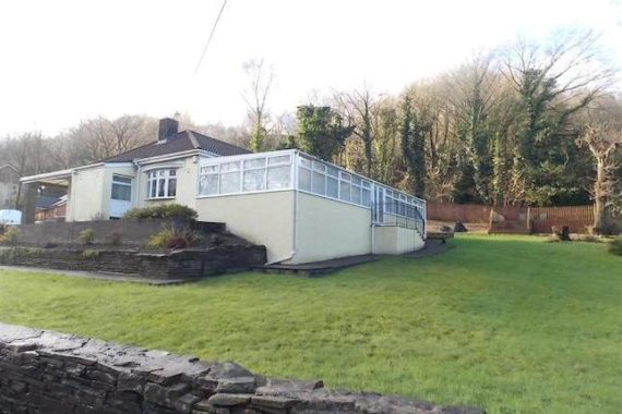 4 Bedroom Detached B...