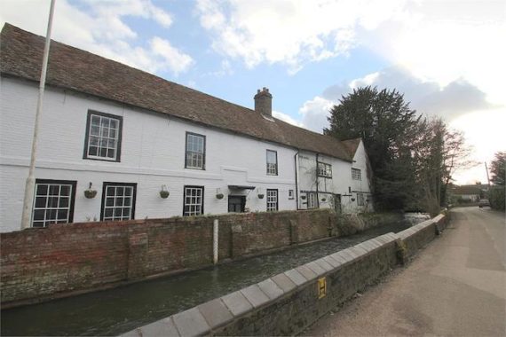 4 Bedroom Semi-Detac...