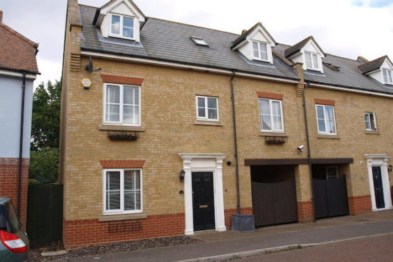 4 Bedroom Town House
