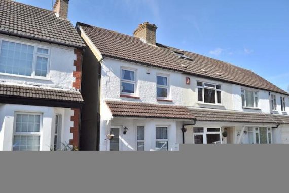 2 Bedroom End of Ter...