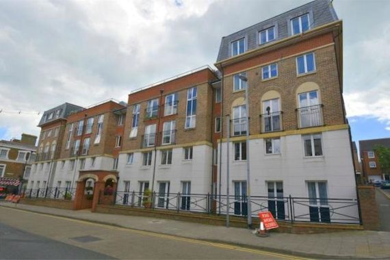1 Bedroom Flat