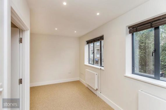 2 Bedroom Flat