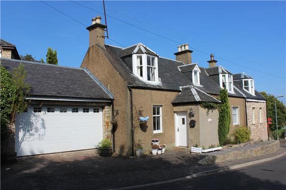6 Bedroom Cottage