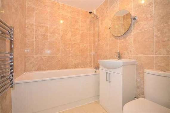 2 Bedroom Ground Fla...