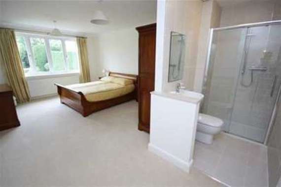 7&nbsp;Bedroom&nbsp;Detached