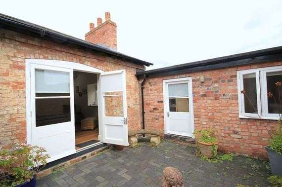 3 Bedroom Semi-Detac...
