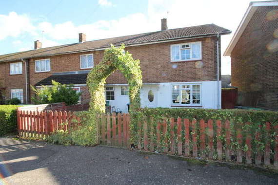 3 Bedroom End of Ter...