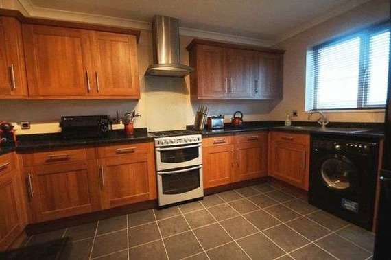3 Bedroom Semi-Detac...