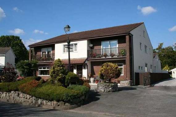 2 Bedroom Flat