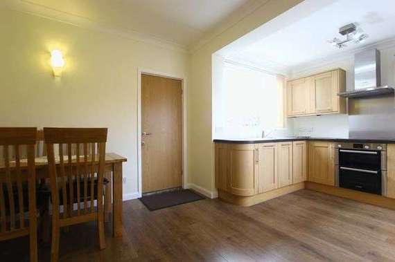 4&nbsp;Bedroom&nbsp;Semi-Detac...