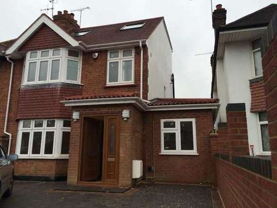 4&nbsp;Bedroom&nbsp;Semi-Detac...