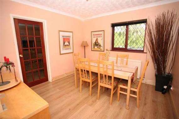 6 Bedroom Detached