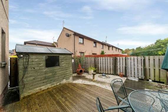 2 Bedroom End of Ter...