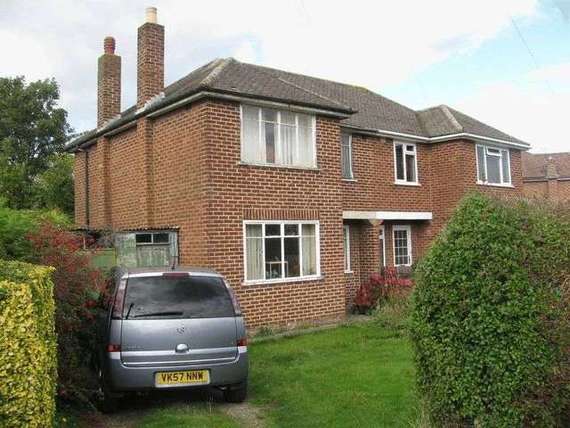 3 Bedroom Semi-Detac...