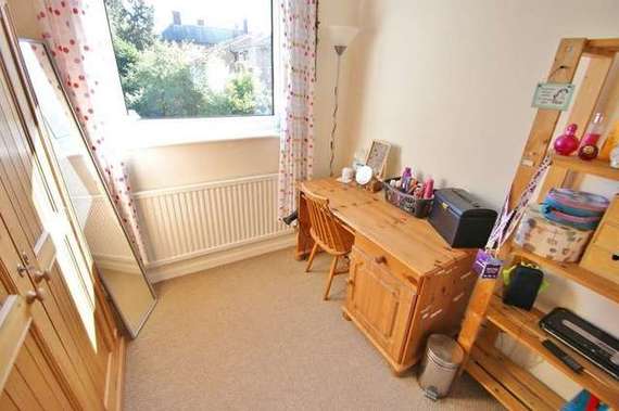 3 Bedroom End of Ter...