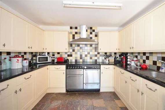 5 Bedroom Detached